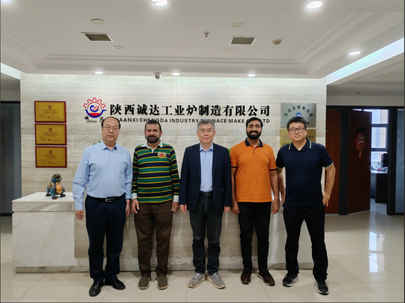 深度交流，共謀發(fā)展！巴基斯坦客戶到訪探討 80T 交直流電弧爐