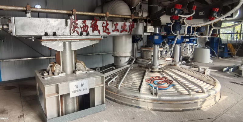 重磅突破！我司 2000KVA 粉煤灰熔融直流電弧爐成功開(kāi)爐，引領(lǐng)固廢資源化新賽道